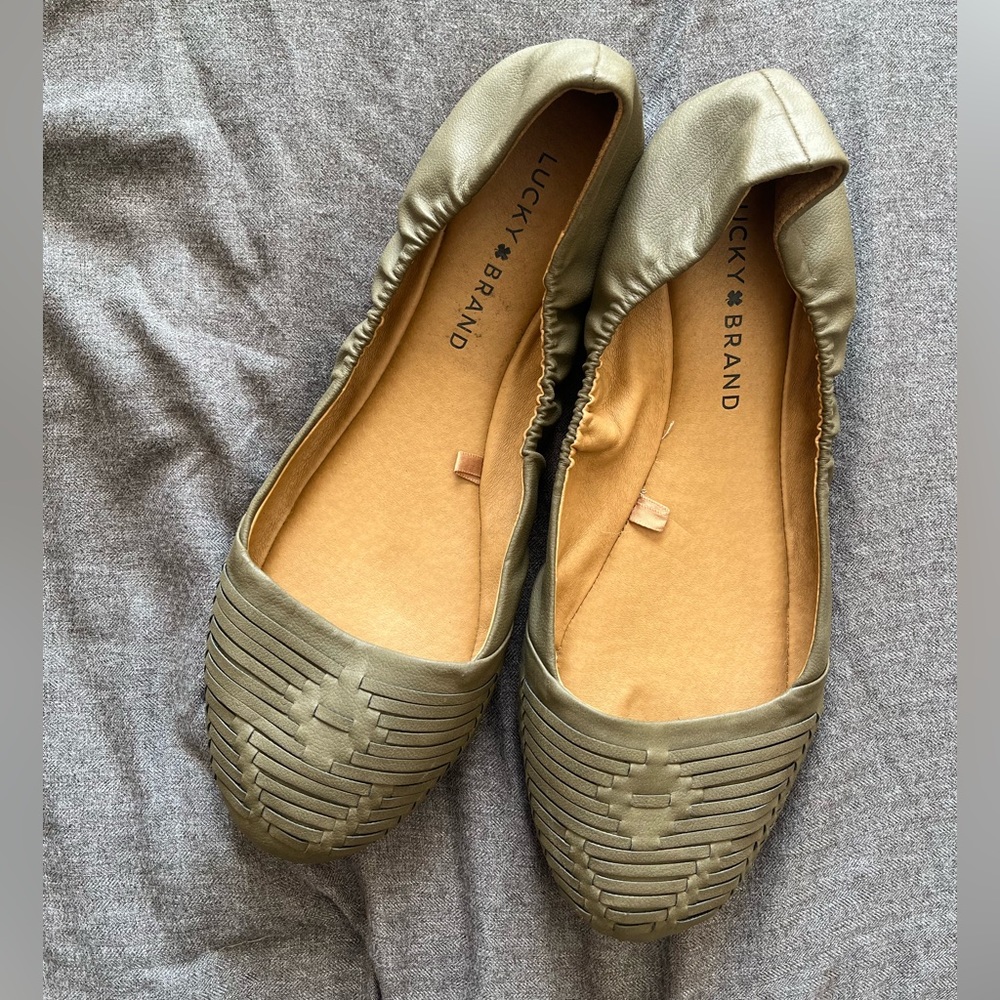 Lucky Brand Olive Green Womens Flats Size 8.5